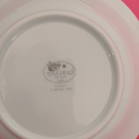 4 China Pearl 'Solitaire' Bowls 6 1/2" - Picture 6 of 6